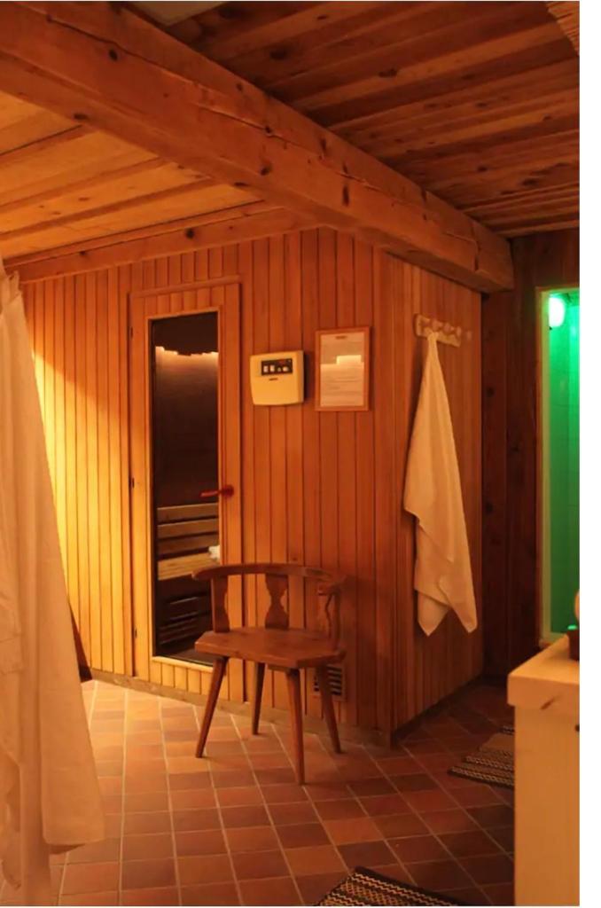 Pinzolo Wellness Apartment photo 1