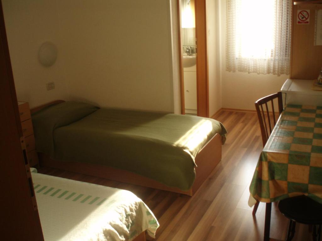 Guest House Lidija photo 1