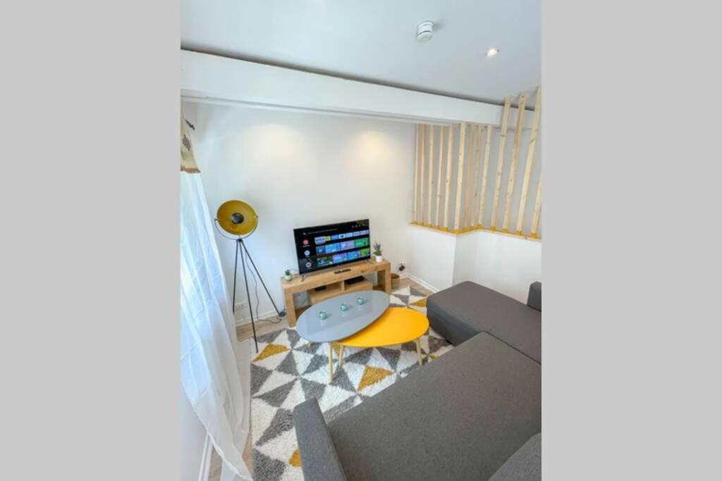 Maisonnette Le Faubourg - CENTRE VILLE, TERRASSE ET NETFLIX photo 2