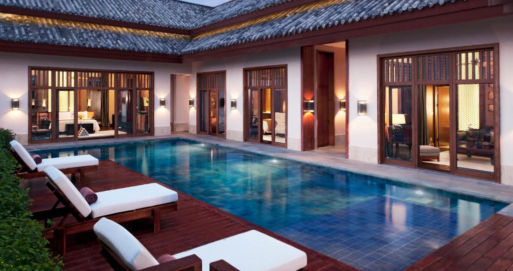 Вилла (Семейная вилла с 2 спальнями и бассейном), Anantara Sanya Resort & Spa