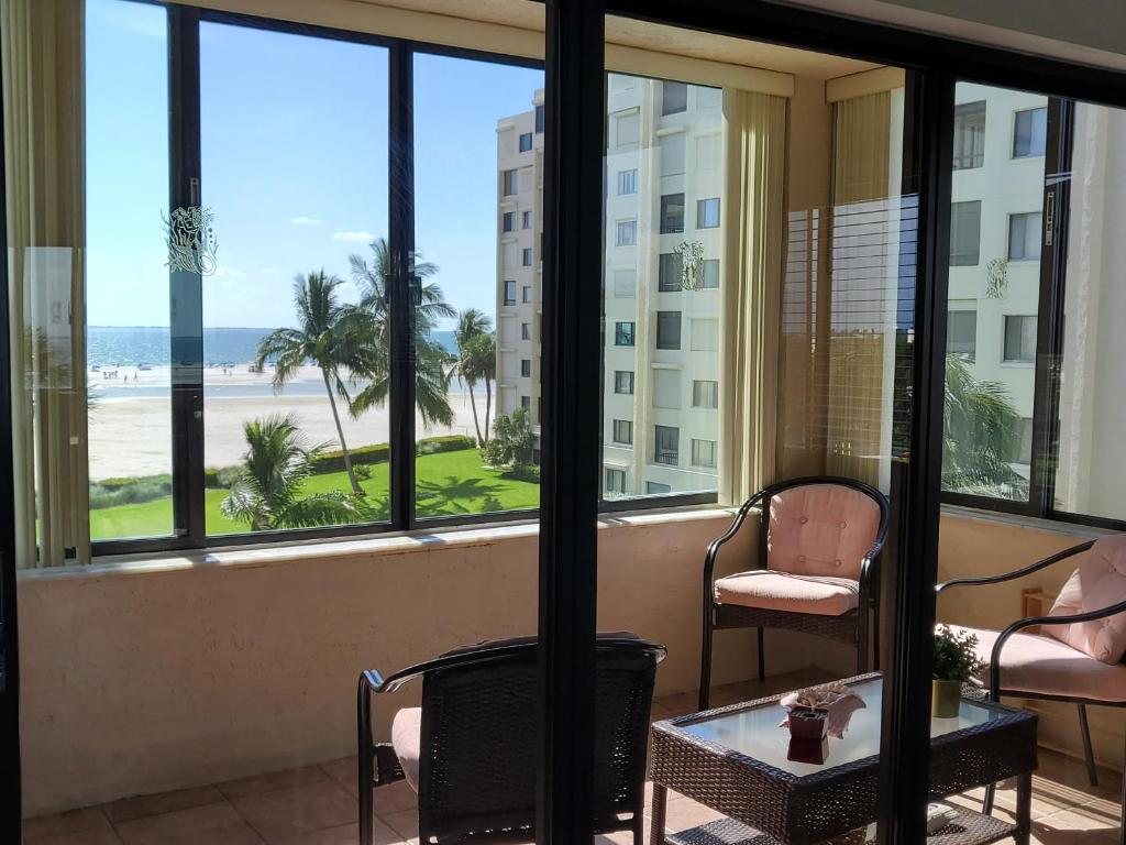 FMB White Sands Retreat! photo 3