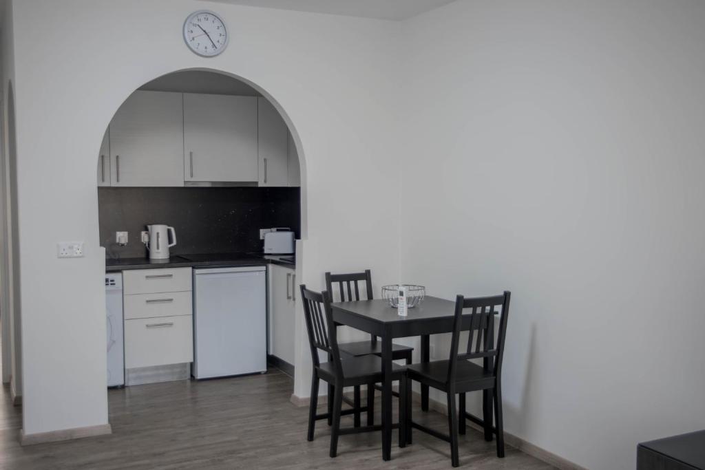 Modern apartment not far from the beach photo 4