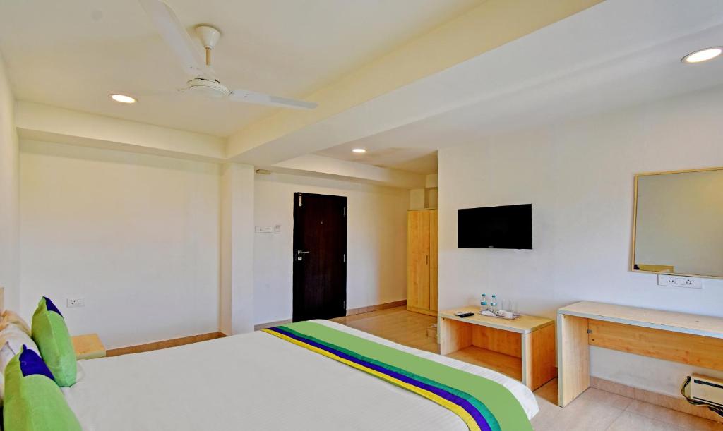 Двухместный (Двухместный номер Делюкс с 1 кроватью), FabHotel Innside Serviced Apartment T Nagar