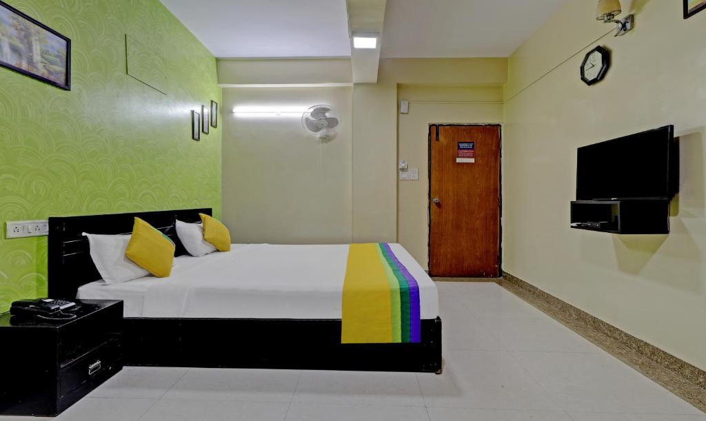 Двухместный (Стандартный двухместный номер с 1 кроватью), Hotel Tiara