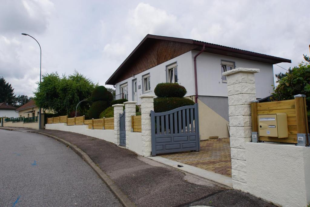 Gîte Les Myrtilles Saint-Nabord, 5 personnes, 4 pièces avec garage photo 3