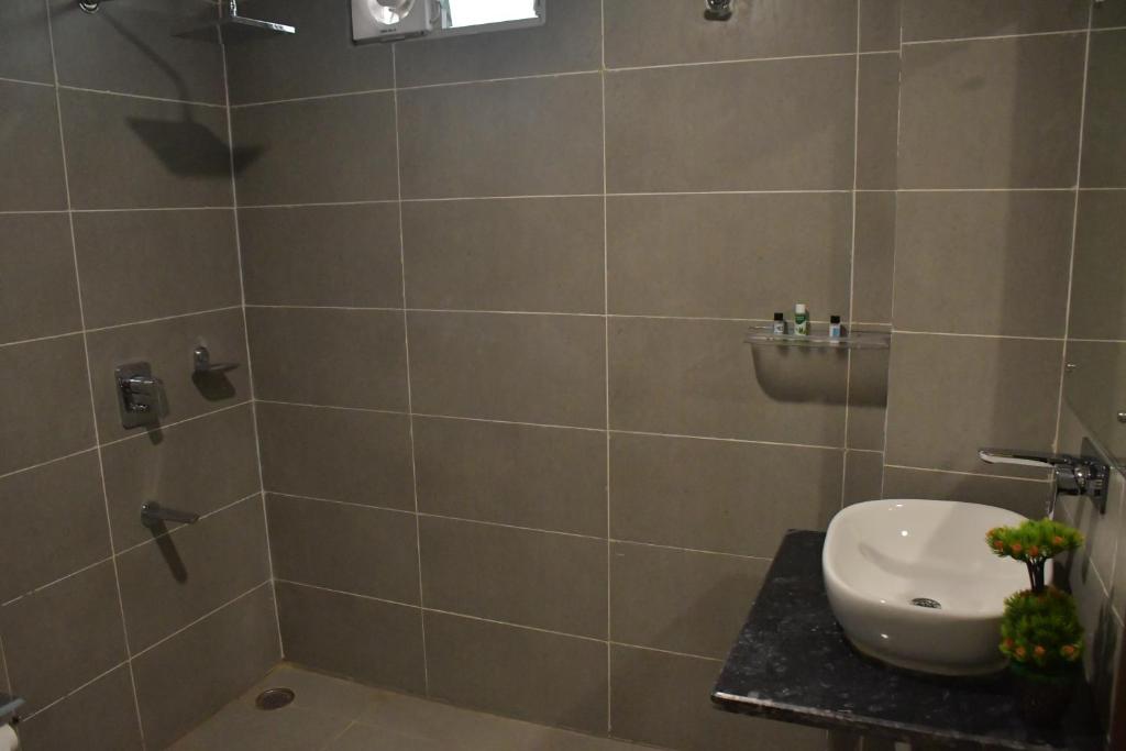 Двухместный (Номер Делюкс с кроватью размера «king-size»), GenX Yatharth Inn Varanasi