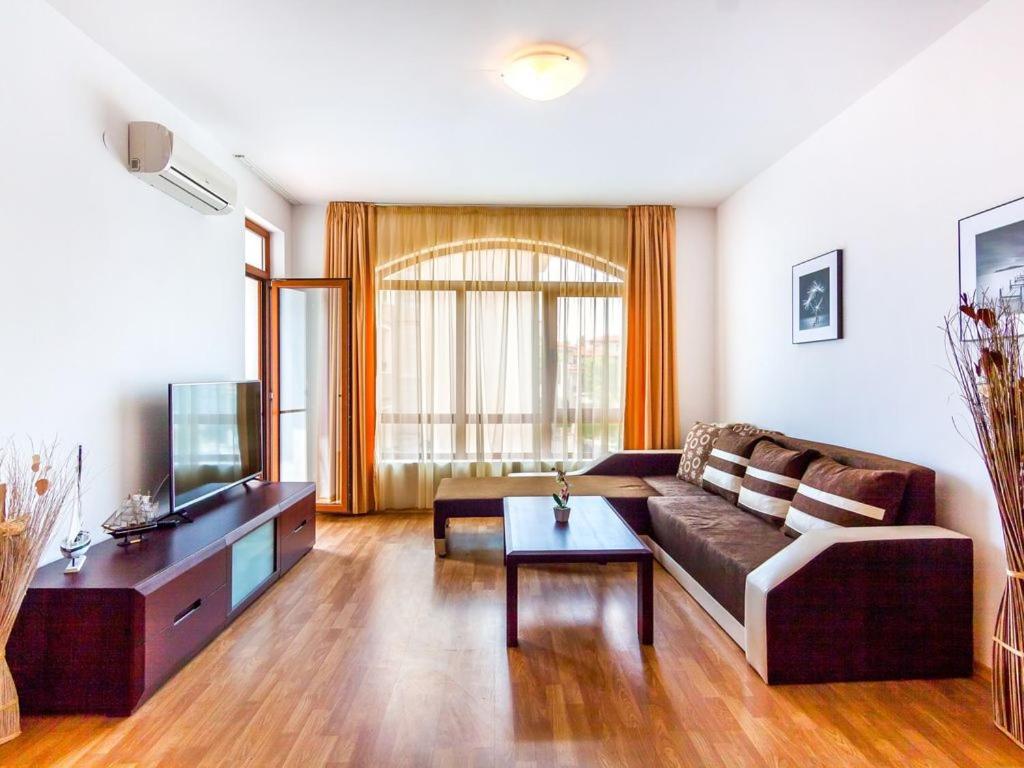 Edmond Apartment-Highspeed-Internet-Free! photo 4