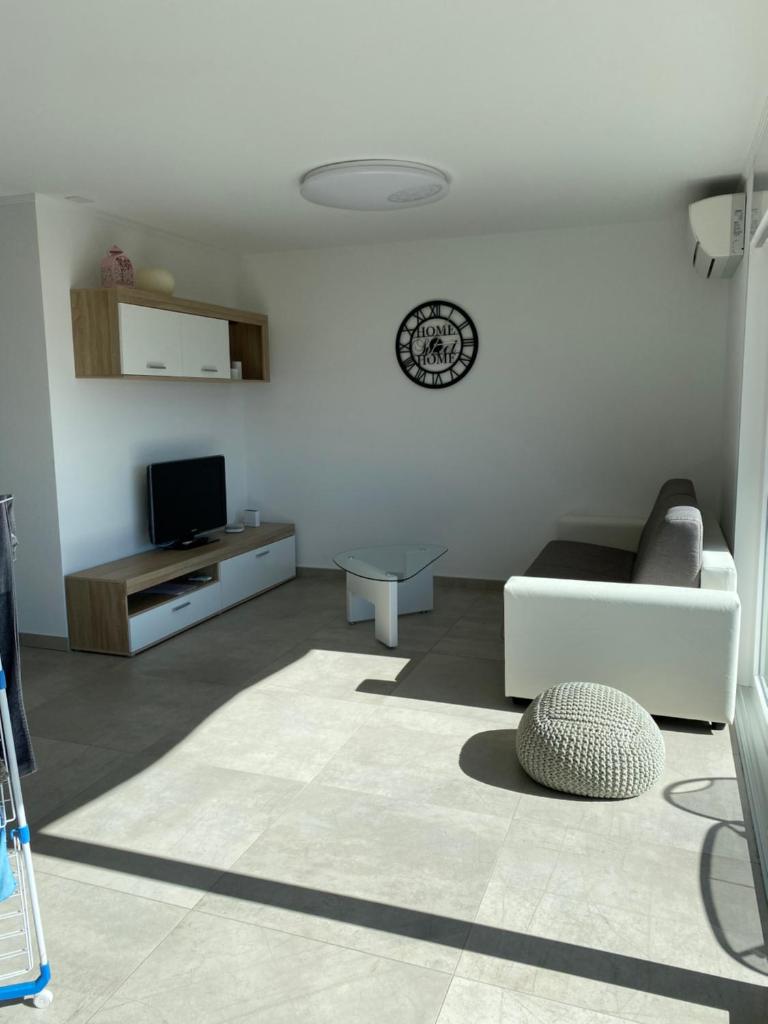Modern Living photo 2