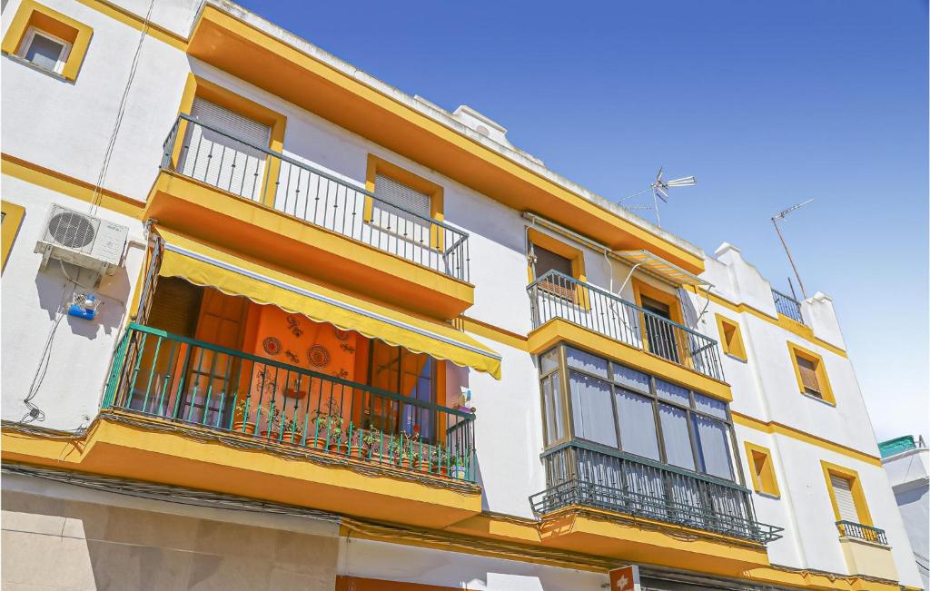 Awesome Apartment In Ayamonte With 3 Bedrooms