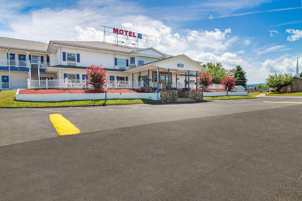Motel 6-Front Royal, VA photo 1