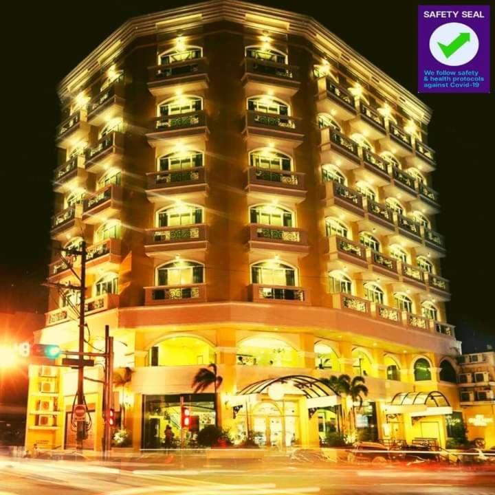 The Grand Dame Hotel photo 1