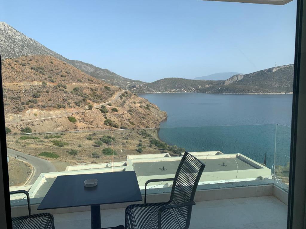 Caldera Blue photo 4