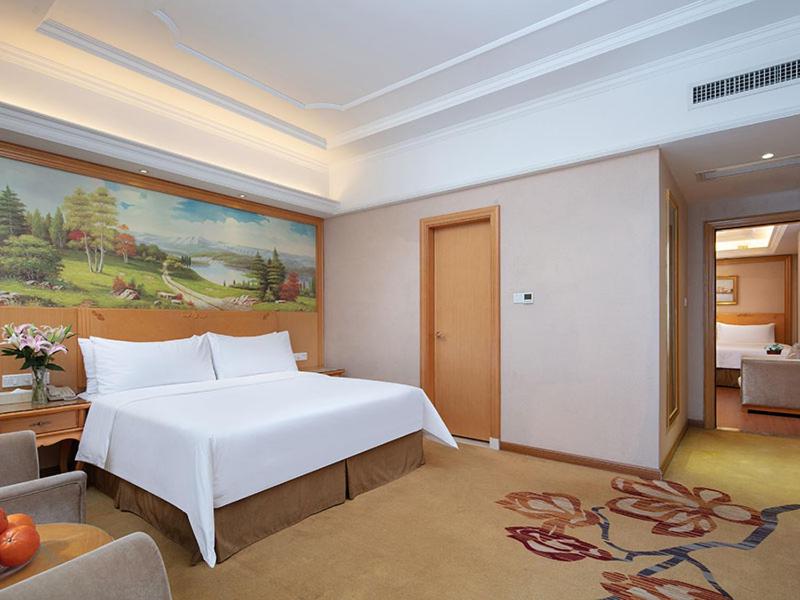 Vienna International Hotel Jiujiang Shili Street photo 3