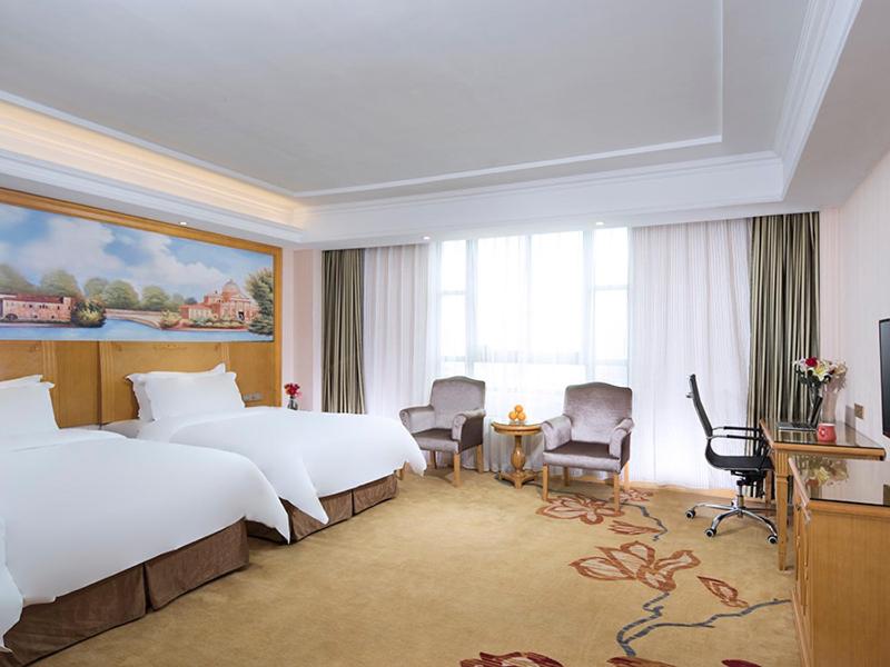 Vienna Classic Hotel Ganzhou Meilin photo 3