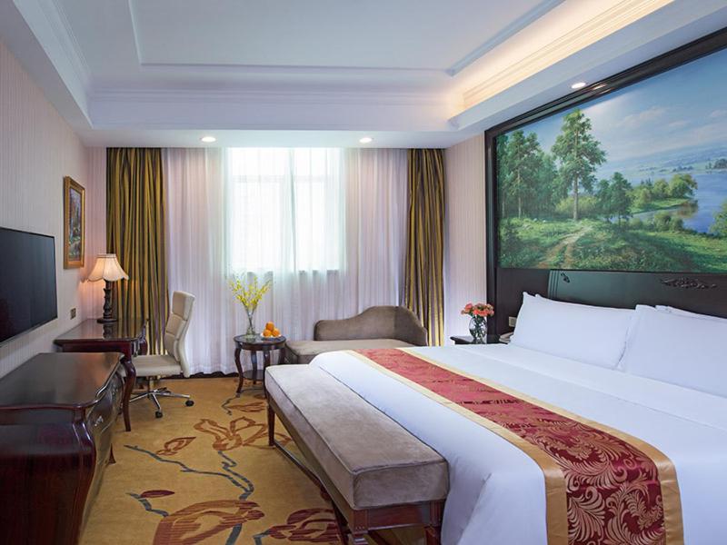 Vienna International Hotel Shenzhen South Huanguan Road photo 2
