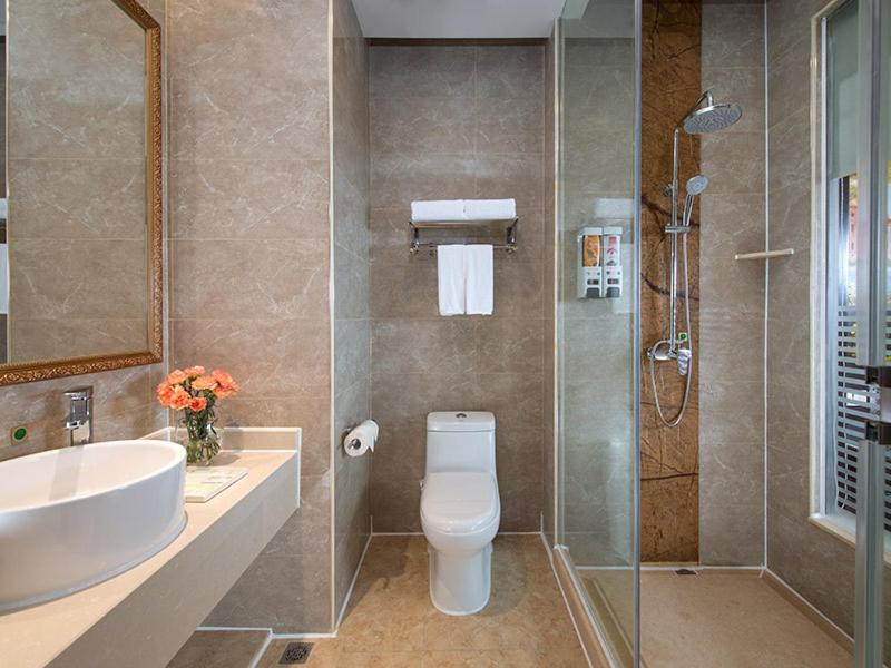 Vienna International Hotel Shenzhen South Huanguan Road photo 3