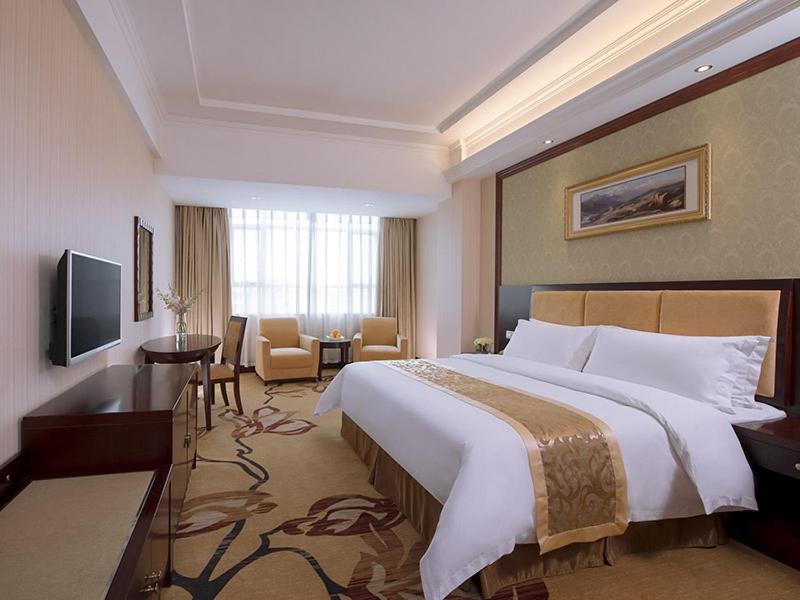 Vienna Hotel Dongguan Changping Avenue photo 4