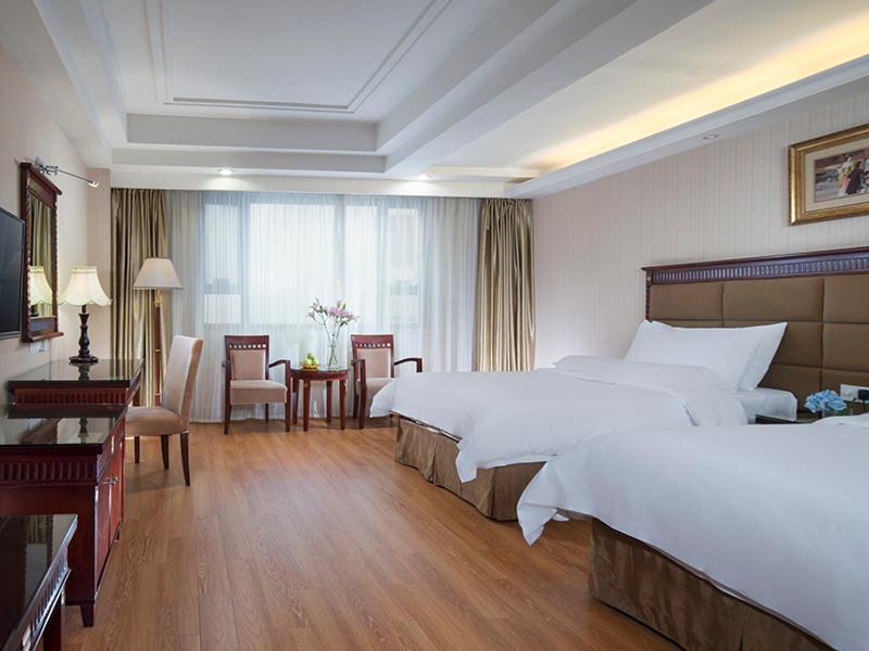 Vienna International Hotel Yangshuo West Street photo 2