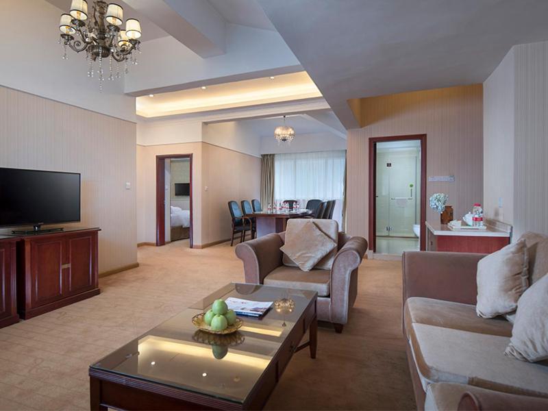 Vienna International Hotel Yangshuo West Street photo 3