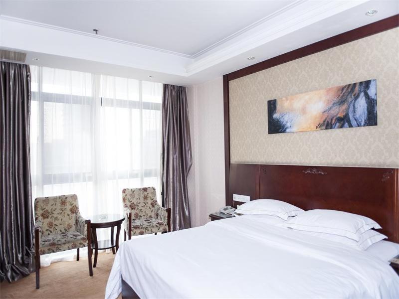 Vienna Hotel Jiangyin Qishan Road photo 3