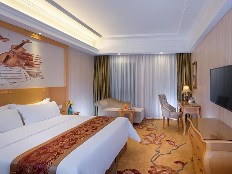 Vienna Hotel Dongguan Chengcaiyuan International Plaza photo 3