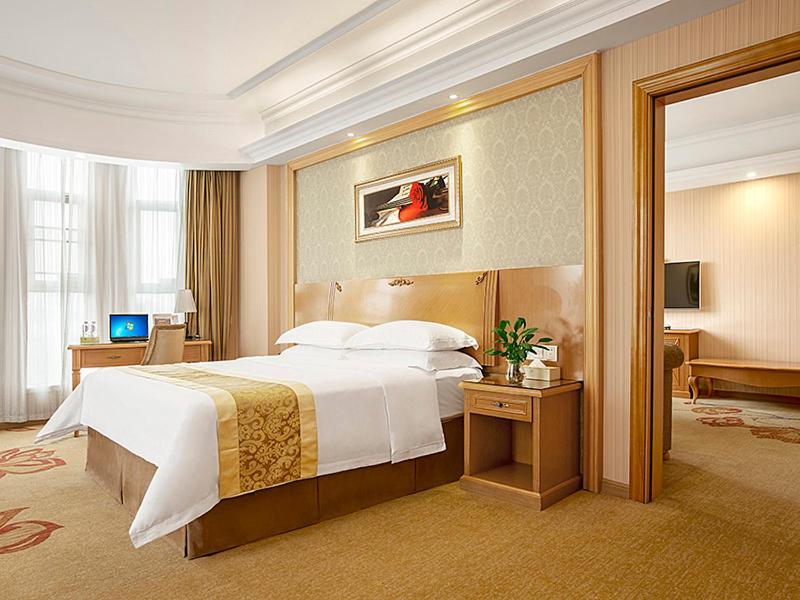 Vienna Hotel Shenzhen View Lake Park photo 2