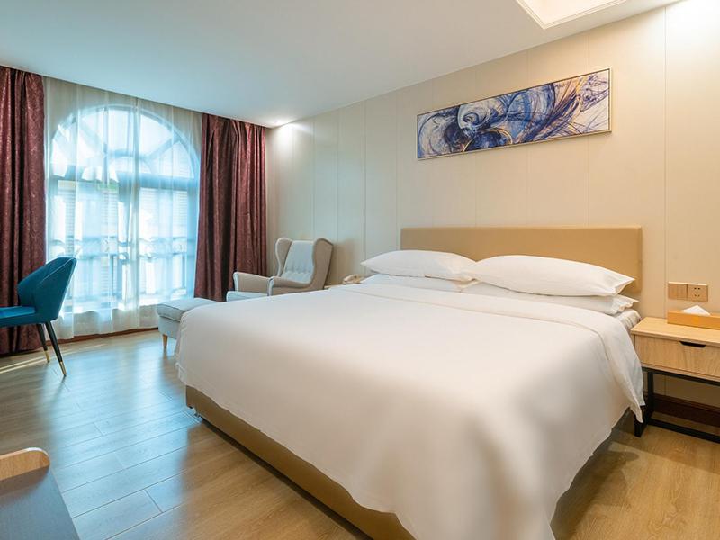Vienna Hotel Zhuhai Xiangzhou Bus Station photo 4