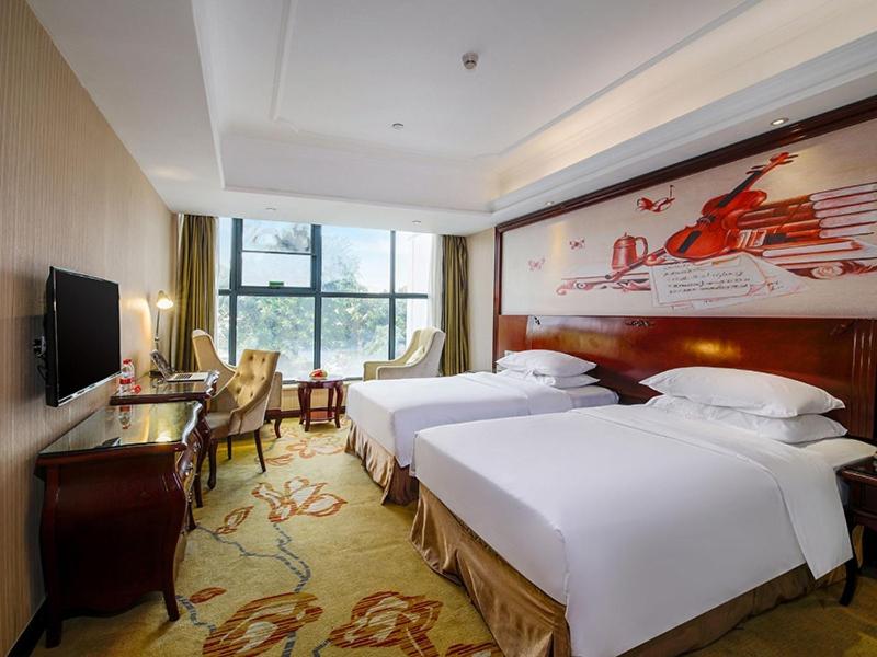 Vienna Hotel Shenzhen Shuiku New Village photo 1
