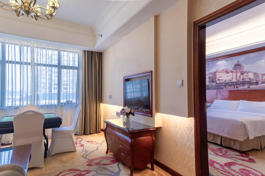 Vienna Hotel Guangxi Liuzhou Luzhai photo 2