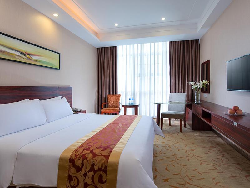 Vienna Classic Hotel Guangzhou Yanling Road photo 1