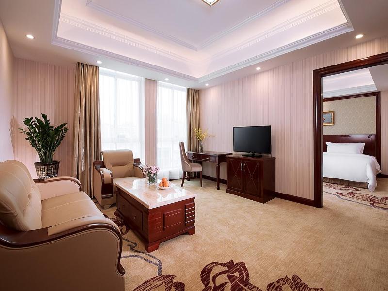 Vienna Hotel Guangzhou Dongpu Bus Station photo 4