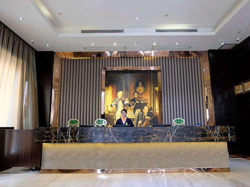 Vienna Hotel Dongguan Gaobu photo 1
