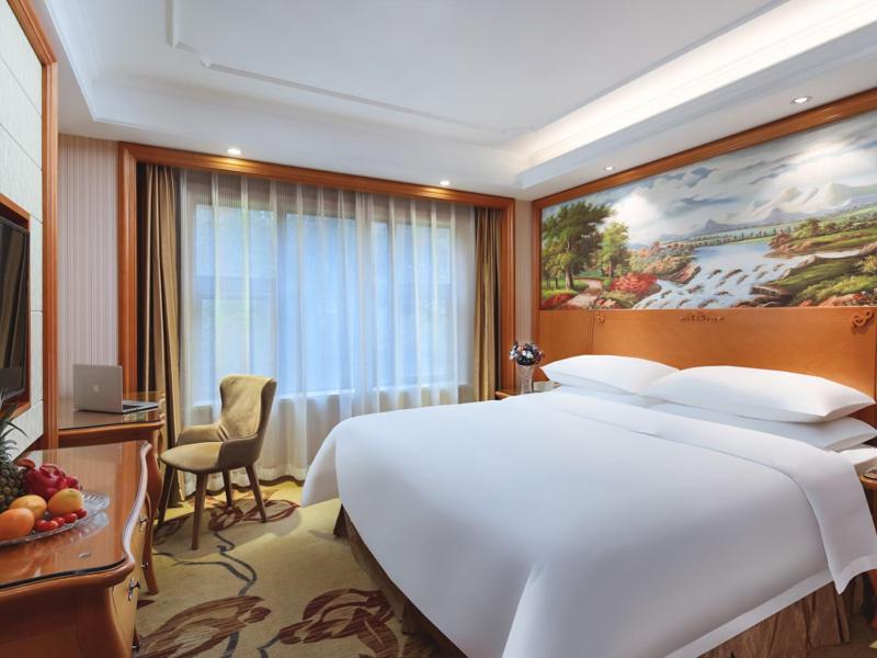 Vienna International Hotel Nanjing South Railway Station photo 1