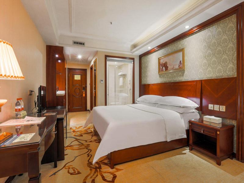 Vienna Hotel Guilin Railway Staion photo 4