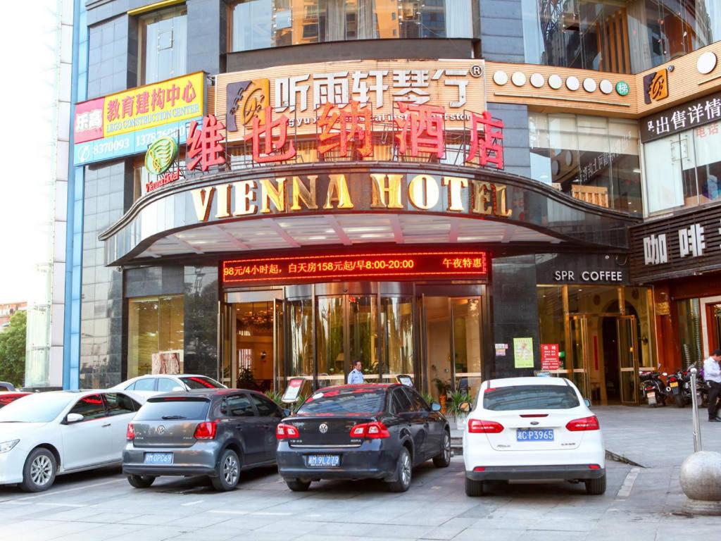 Vienna Hotel Yongzhou Zhiyuan New Bund photo 1