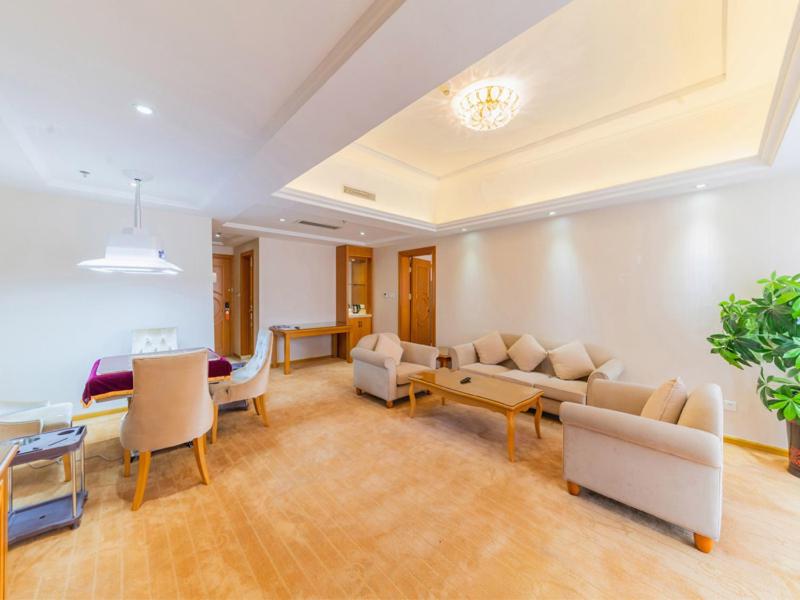 Vienna Hotel Shiyan Guangming Road photo 4