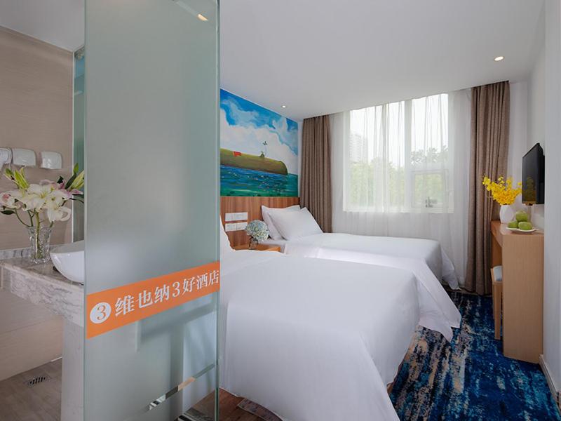 Vienna 3 Best Hotel Beihai Sichuan Road photo 2