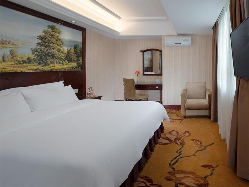 Vienna Hotel Dongguan Chang'an Mid Zhen'an Road photo 3