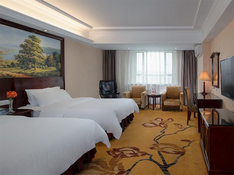 Vienna Hotel Dongguan Chang'an Mid Zhen'an Road photo 4