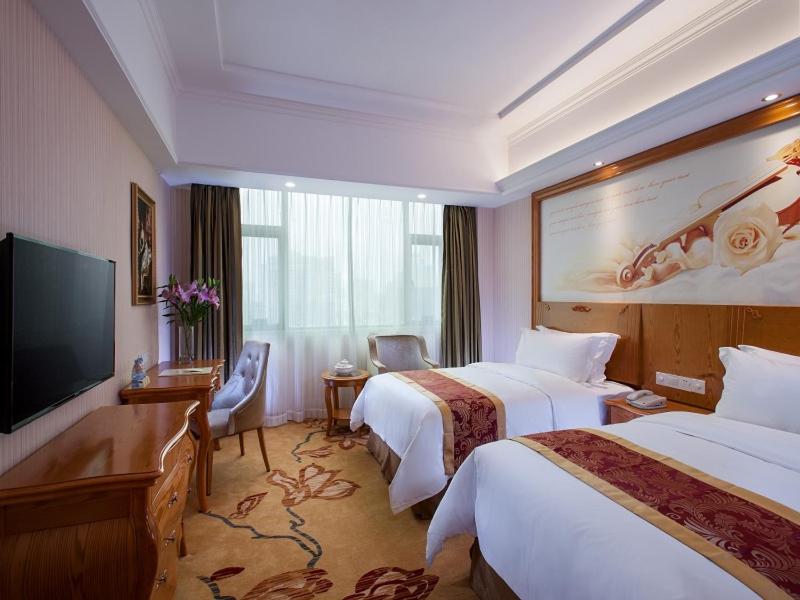 Vienna Hotel Jieyang Danpu Road photo 2