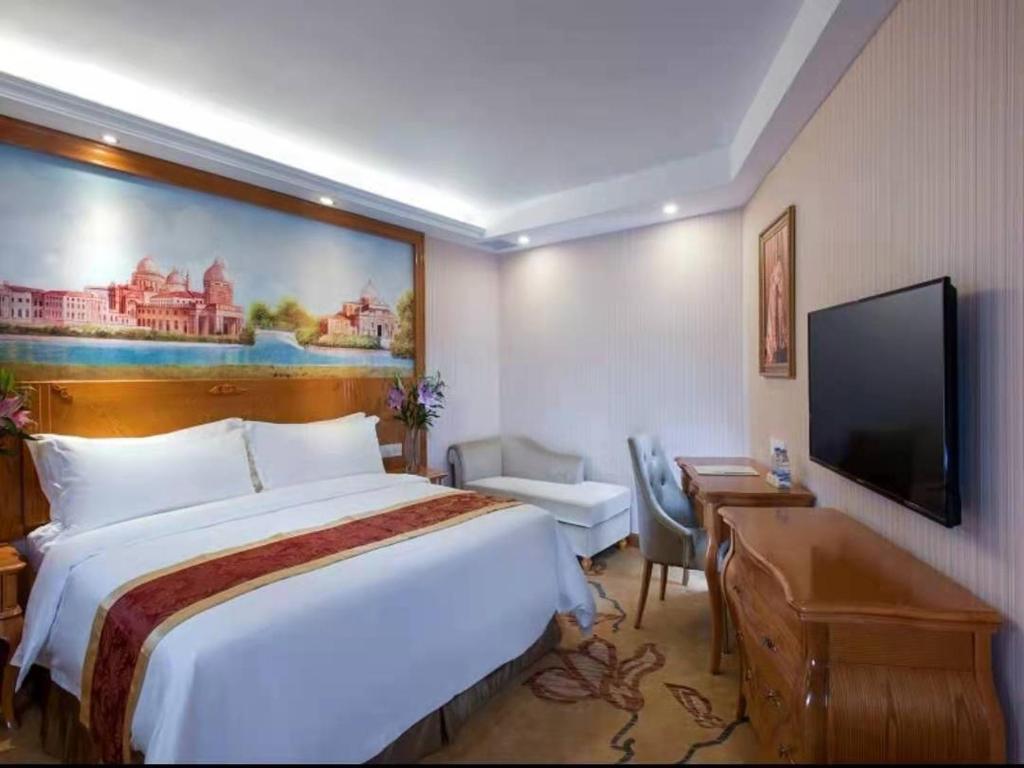 Vienna Hotel Jieyang Danpu Road photo 3