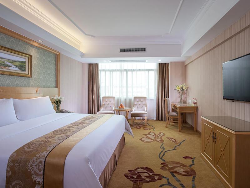 Vienna Hotel Nanning Qingxiu Mountain photo 1