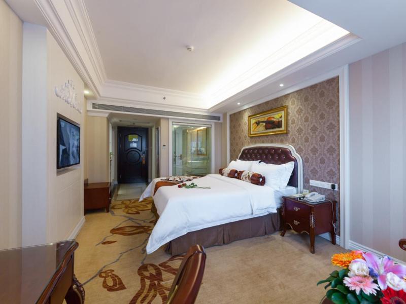Vienna International Hotel Nanning Zoo photo 1