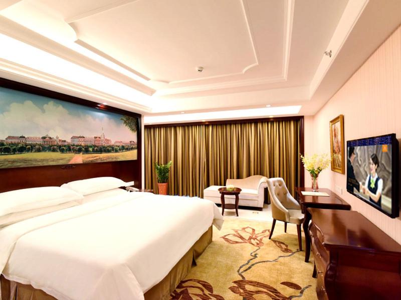 Vienna Hotel Loudi Chunyuan Pedestrian Street photo 4