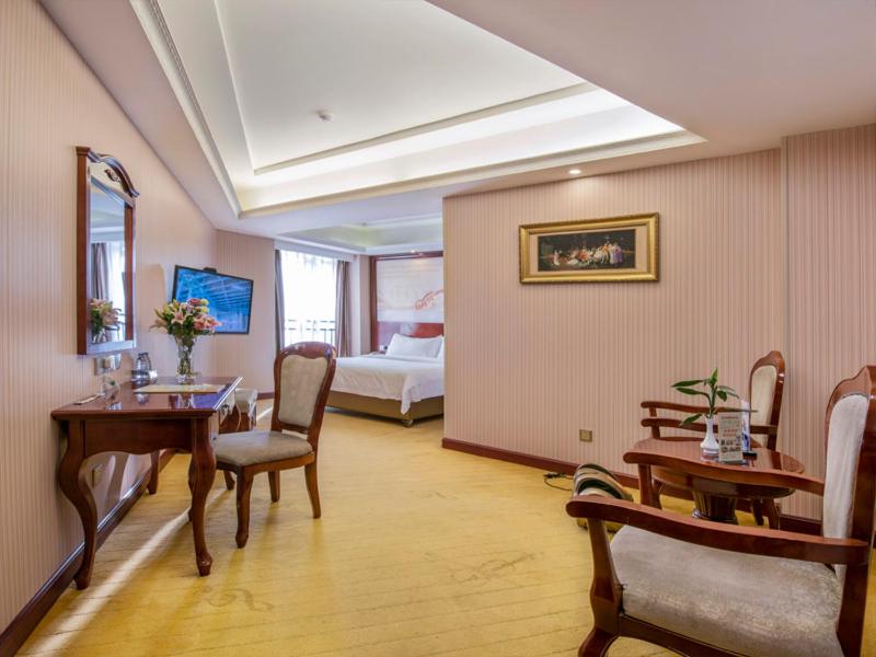 Vienna Hotel East Xiangtan Railway Station photo 4