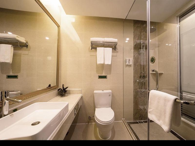 Vienna Hotel Shipu Yugang photo 3