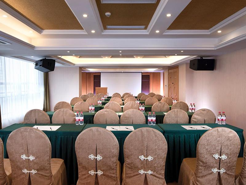 Vienna Hotel Yueyang Huarong Avenue photo 4