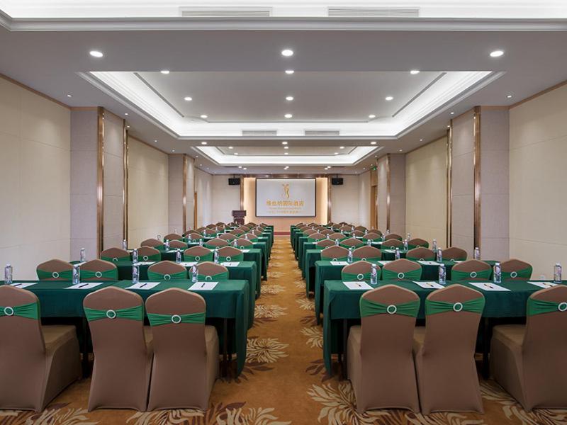 Vienna International Hotel Shenzhen Longhua Center photo 4