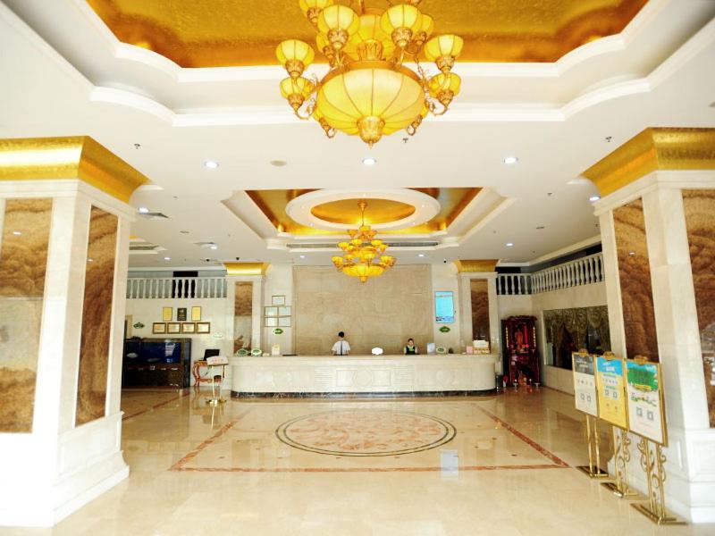 Vienna Hotel Shenzhen Longhua Qinghu Road photo 3