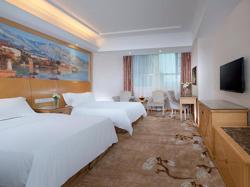 Vienna Hotel Dongguan Tangxia Lincun Square photo 3